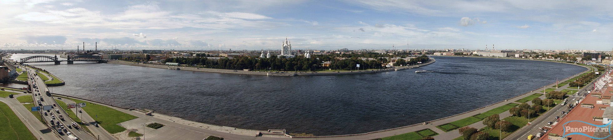 Большеохтинский 4, Гостинница 